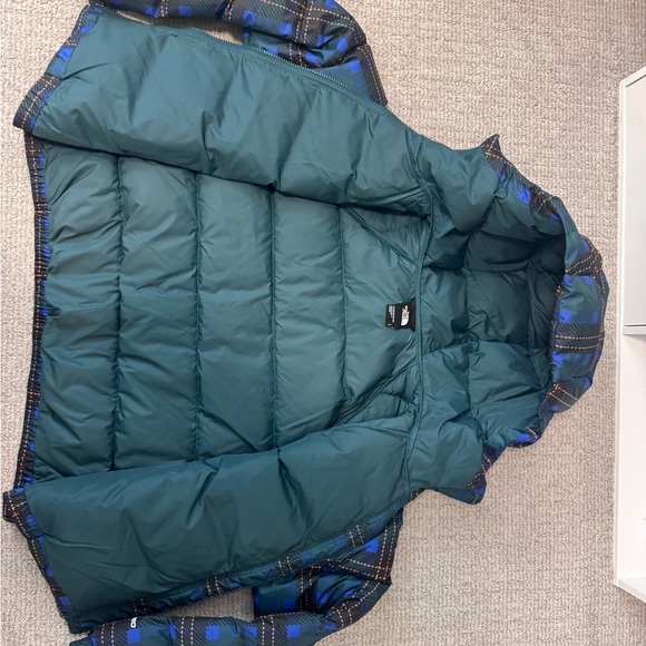 The North Face Blue and Black Plaid Puffer Jacket - Picture 5 of 5